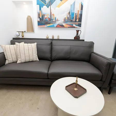 S&a 3br *