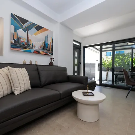 S&a 3br 度假居 比比涅
