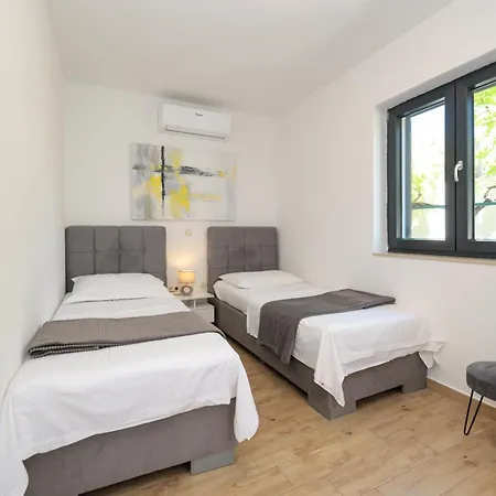 S&a 3br Casa vacanze Bibinje