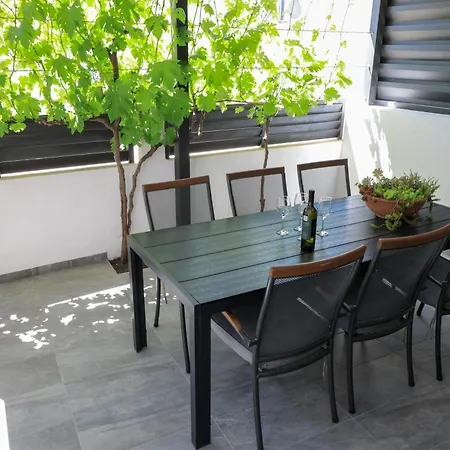 度假居 S&a 3br 比比涅