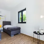 Semesterbostad S&a 3br Bibinje